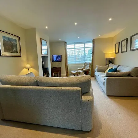 In Windermere, The District 別荘 *